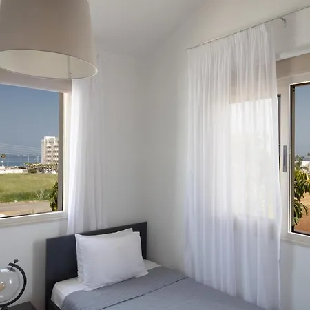 Tonia Seaview Protaras