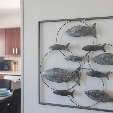 Willa Tonia Seaview *