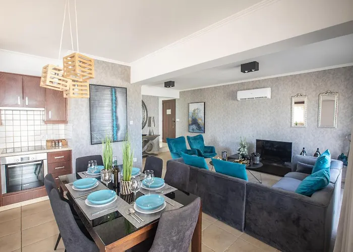 Tonia Seaview Protaras