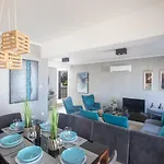 Tonia Seaview Villa *