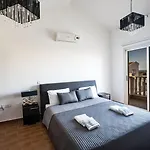 Tonia Seaview Villa